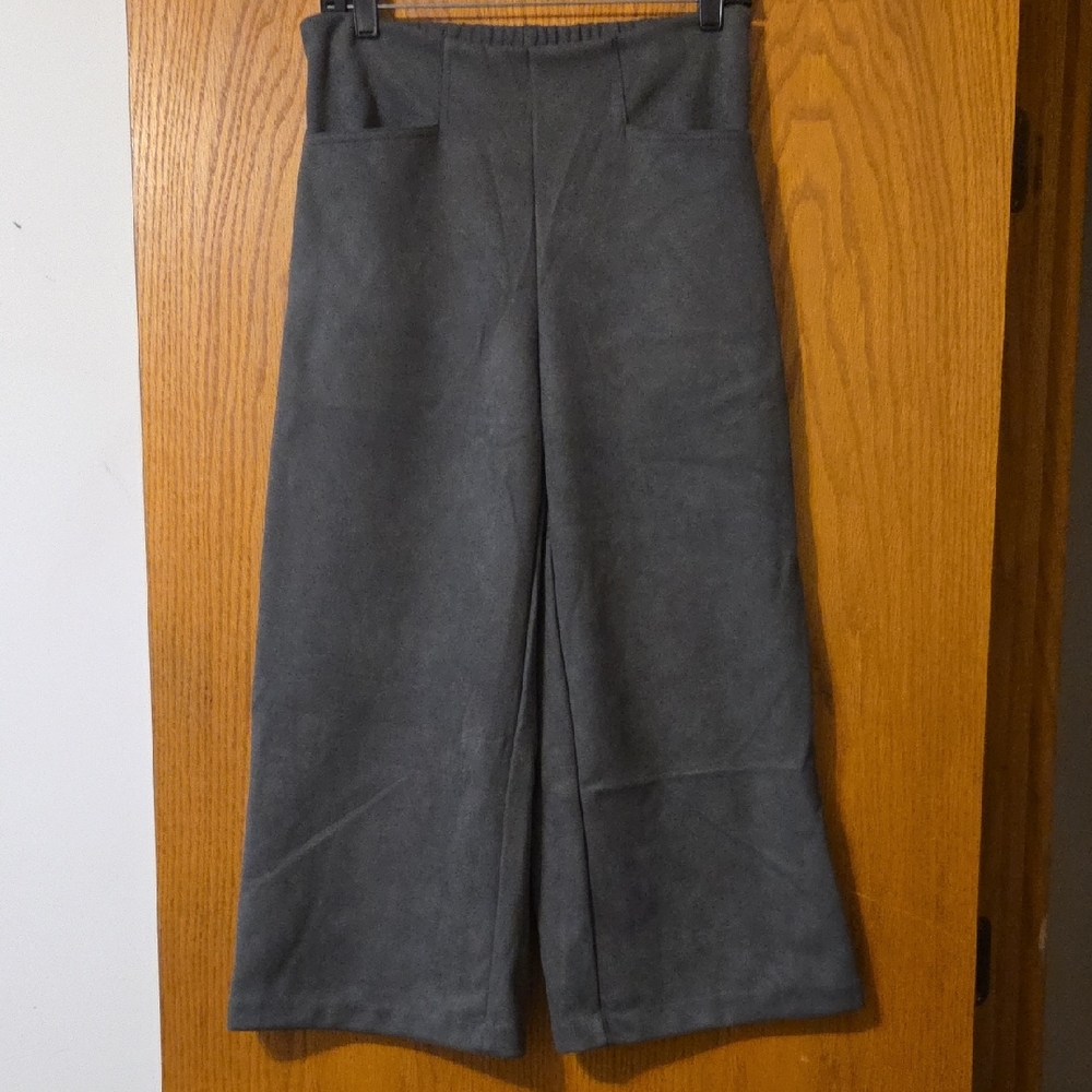 T Tahari Charcoal Ankle Pants